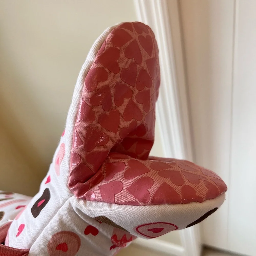 Martha Stewart Candy Apron and Hot Pad/Oven Mitt bundle set‎